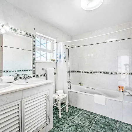 Arines Villa Albufeira