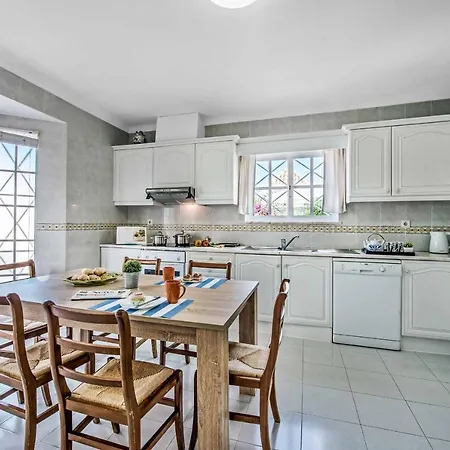 Arines Villa Albufeira